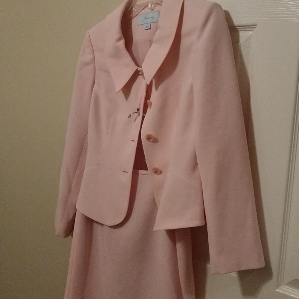 JH Collectibles Suits/ Light Pink/